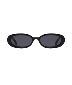 Outta Love - Le Specs