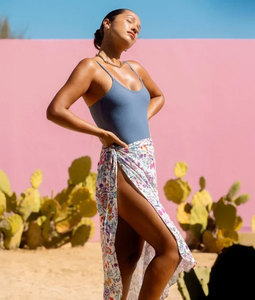 The Long Flores Sarong - Lightweight Rayon - Botanical Floral